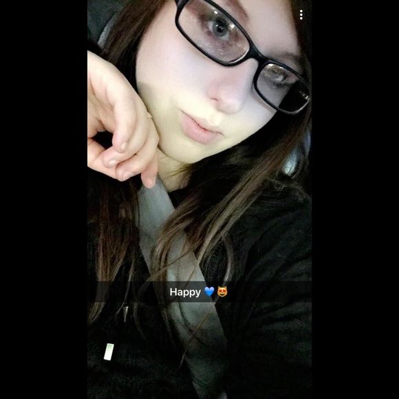 Meet your Posher, Haleigh - Picture 1 of 1